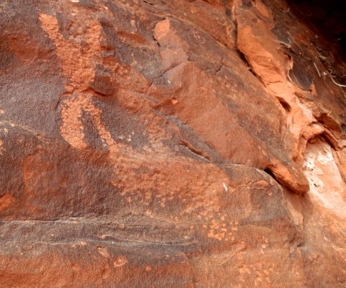 Donkey-like petroglyph at Valley of Fire State Park.